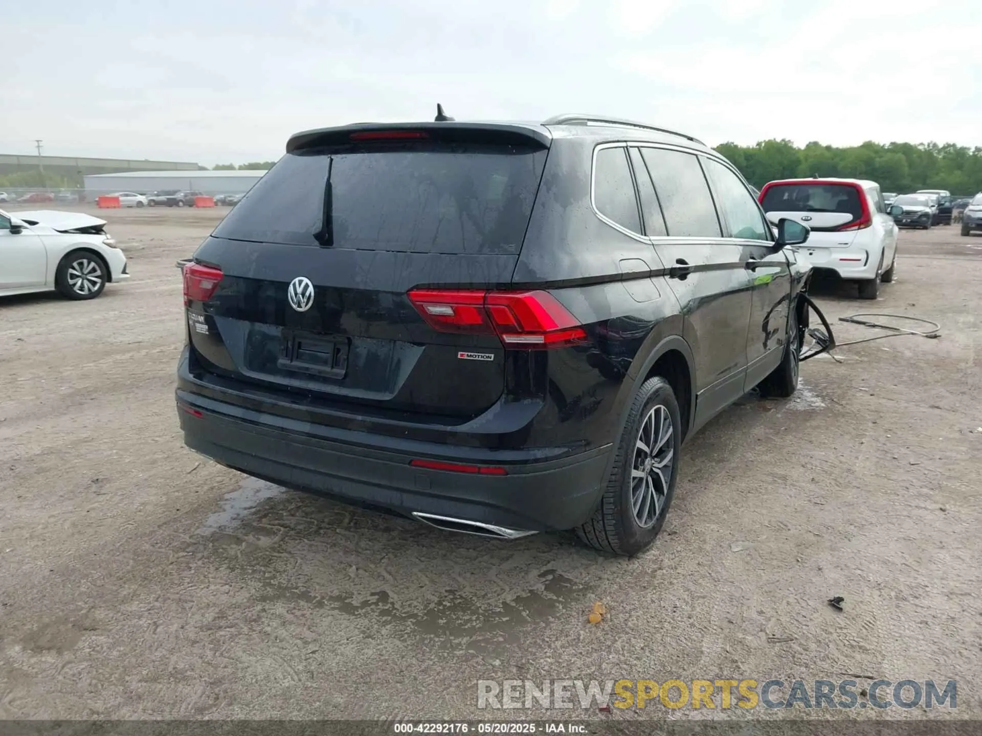 4 Photograph of a damaged car 3VV2B7AX0KM012397 VOLKSWAGEN TIGUAN 2019