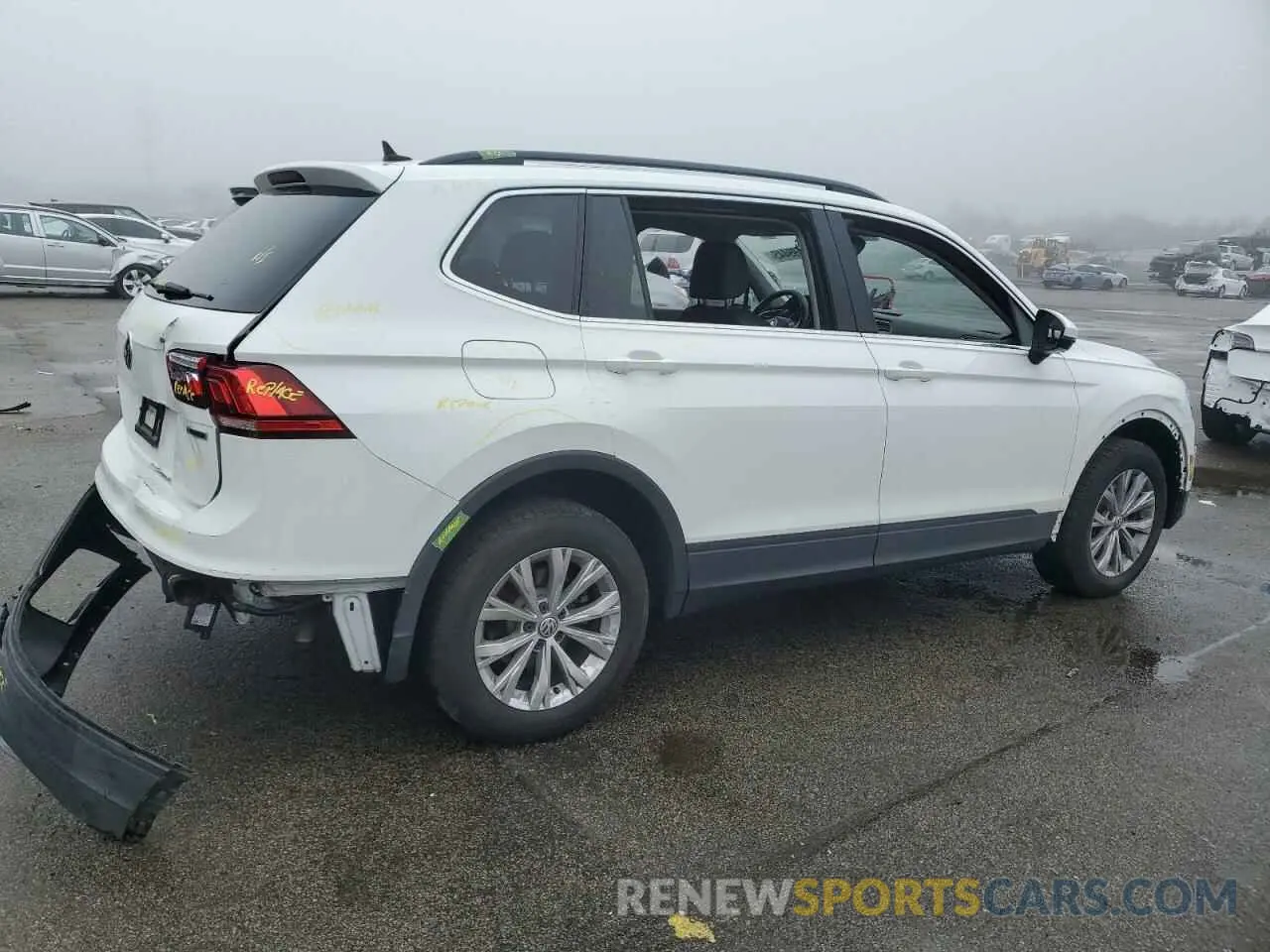 3 Photograph of a damaged car 3VV2B7AX0KM078951 VOLKSWAGEN TIGUAN 2019
