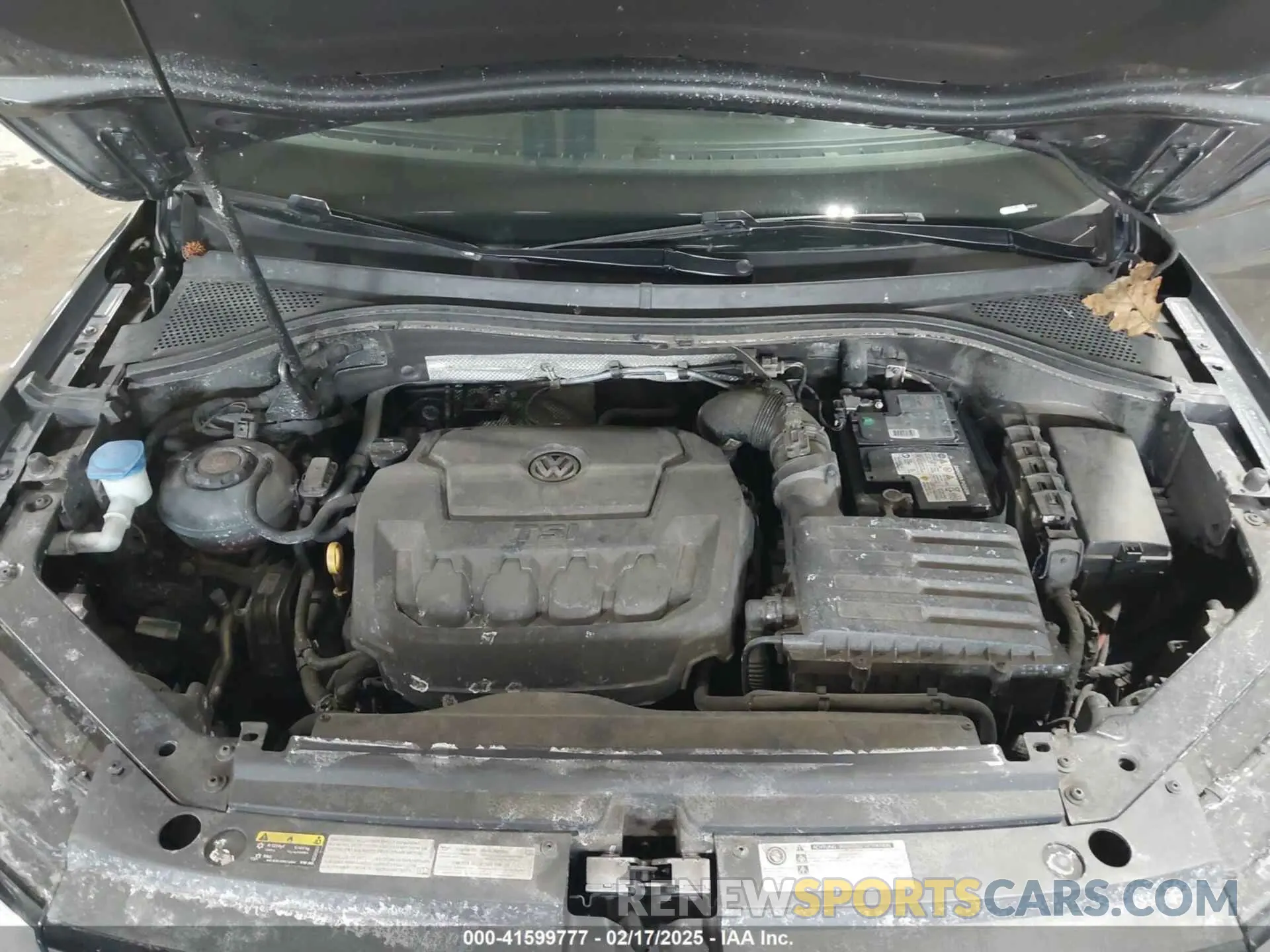 10 Photograph of a damaged car 3VV2B7AX0KM098259 VOLKSWAGEN TIGUAN 2019