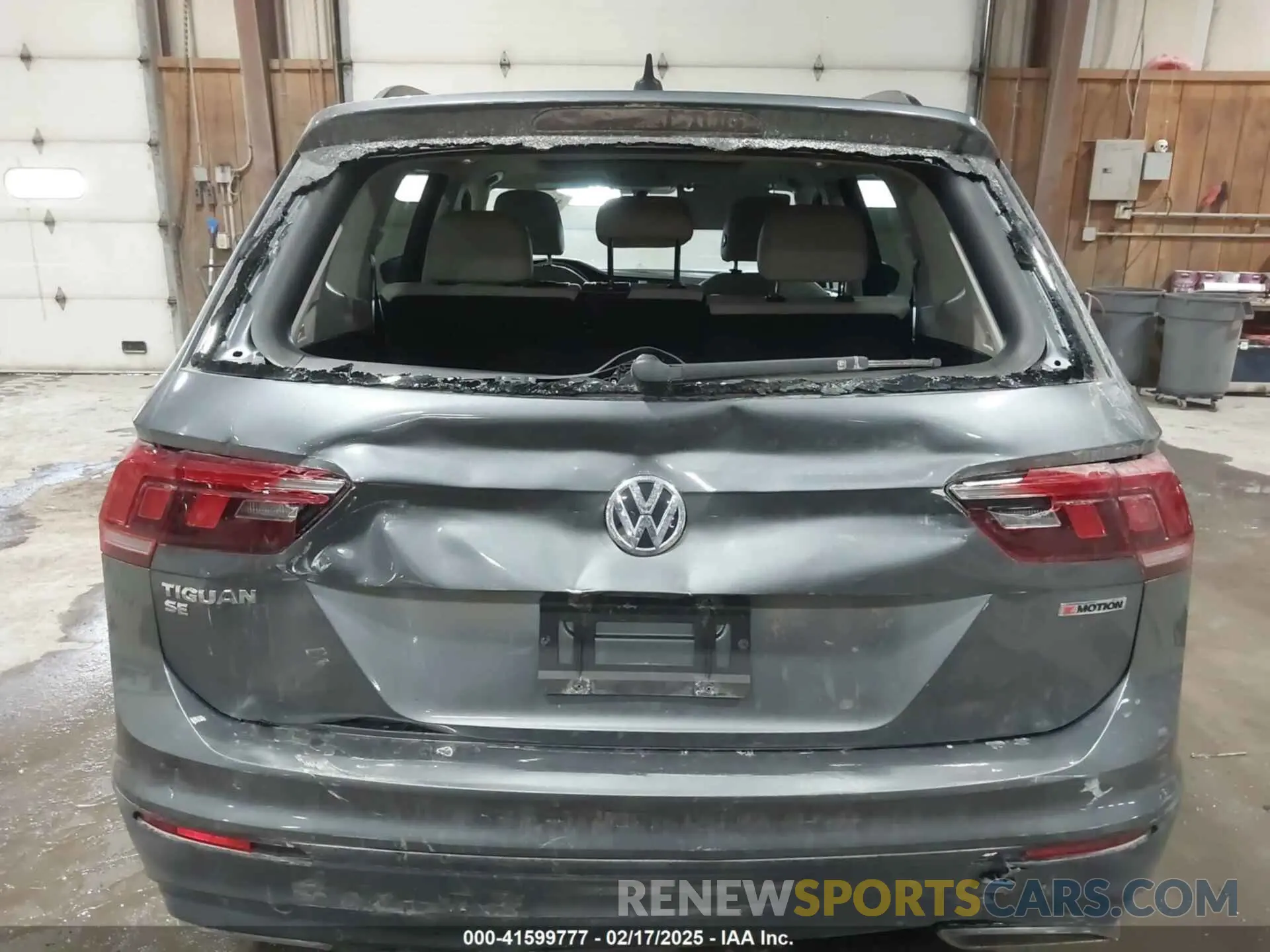 16 Photograph of a damaged car 3VV2B7AX0KM098259 VOLKSWAGEN TIGUAN 2019