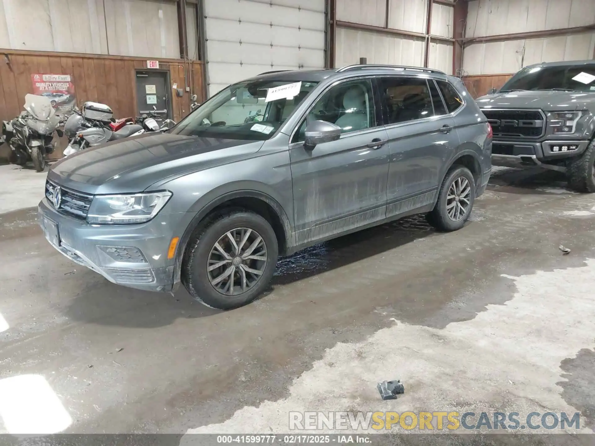 2 Photograph of a damaged car 3VV2B7AX0KM098259 VOLKSWAGEN TIGUAN 2019