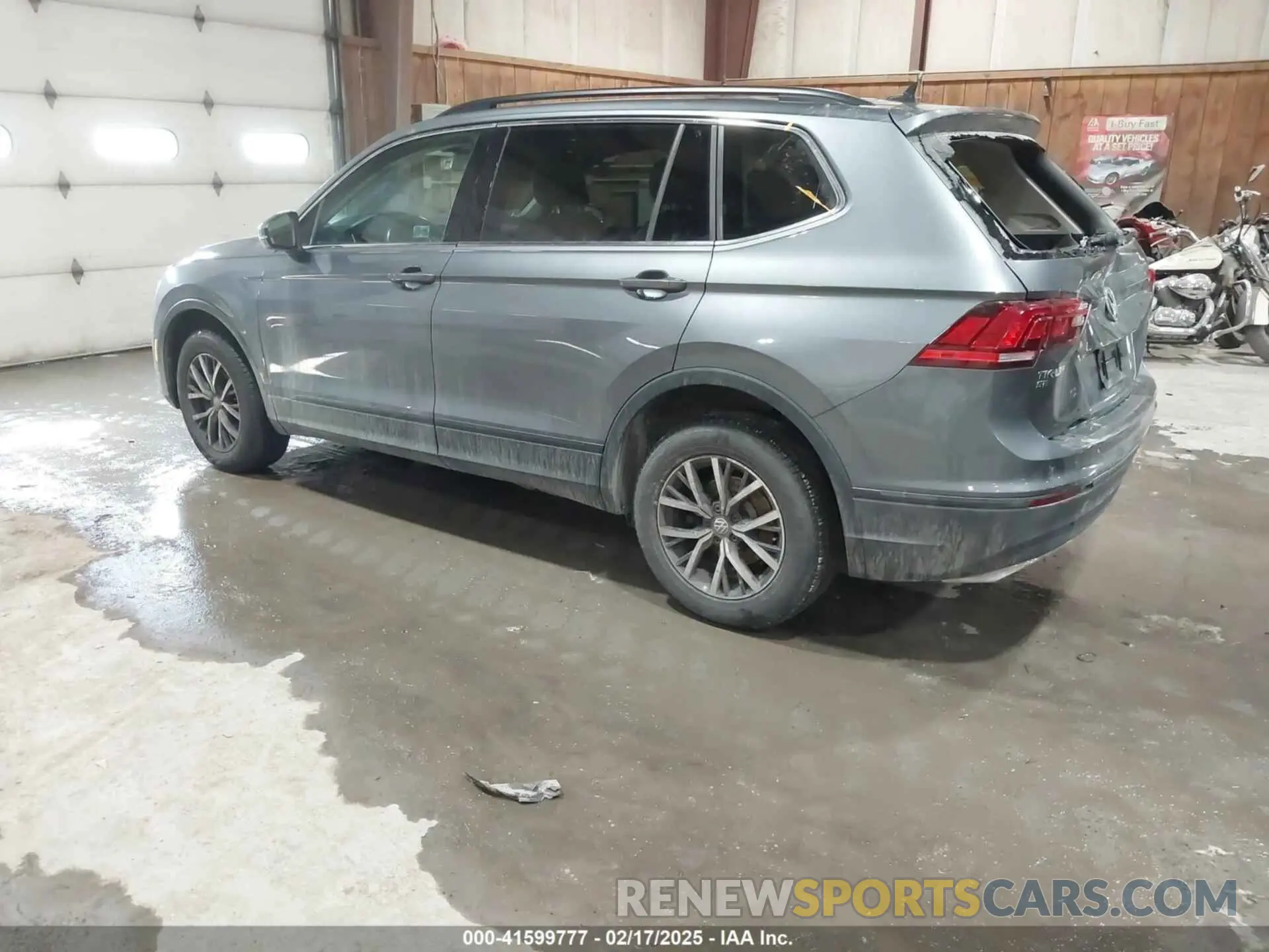 3 Photograph of a damaged car 3VV2B7AX0KM098259 VOLKSWAGEN TIGUAN 2019