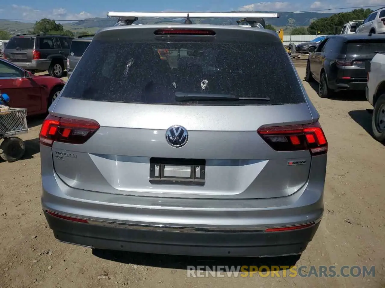 6 Photograph of a damaged car 3VV2B7AX0KM110961 VOLKSWAGEN TIGUAN 2019