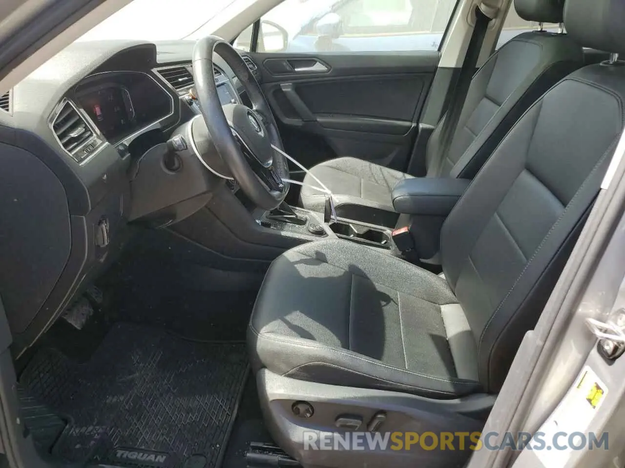 7 Photograph of a damaged car 3VV2B7AX0KM110961 VOLKSWAGEN TIGUAN 2019