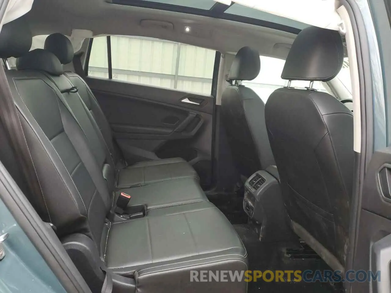 11 Photograph of a damaged car 3VV2B7AX0KM132572 VOLKSWAGEN TIGUAN 2019