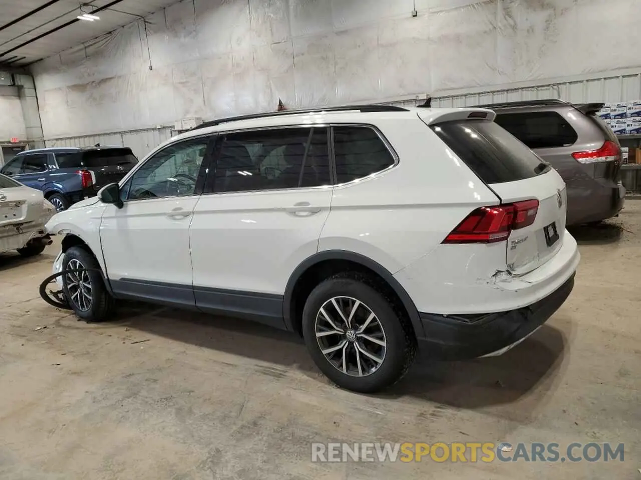 2 Photograph of a damaged car 3VV2B7AX0KM157357 VOLKSWAGEN TIGUAN 2019
