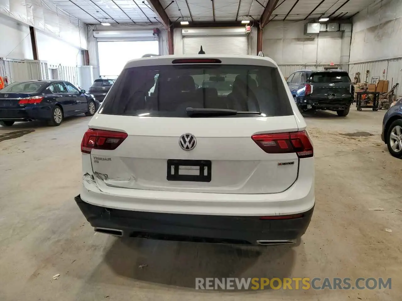 6 Photograph of a damaged car 3VV2B7AX0KM157357 VOLKSWAGEN TIGUAN 2019