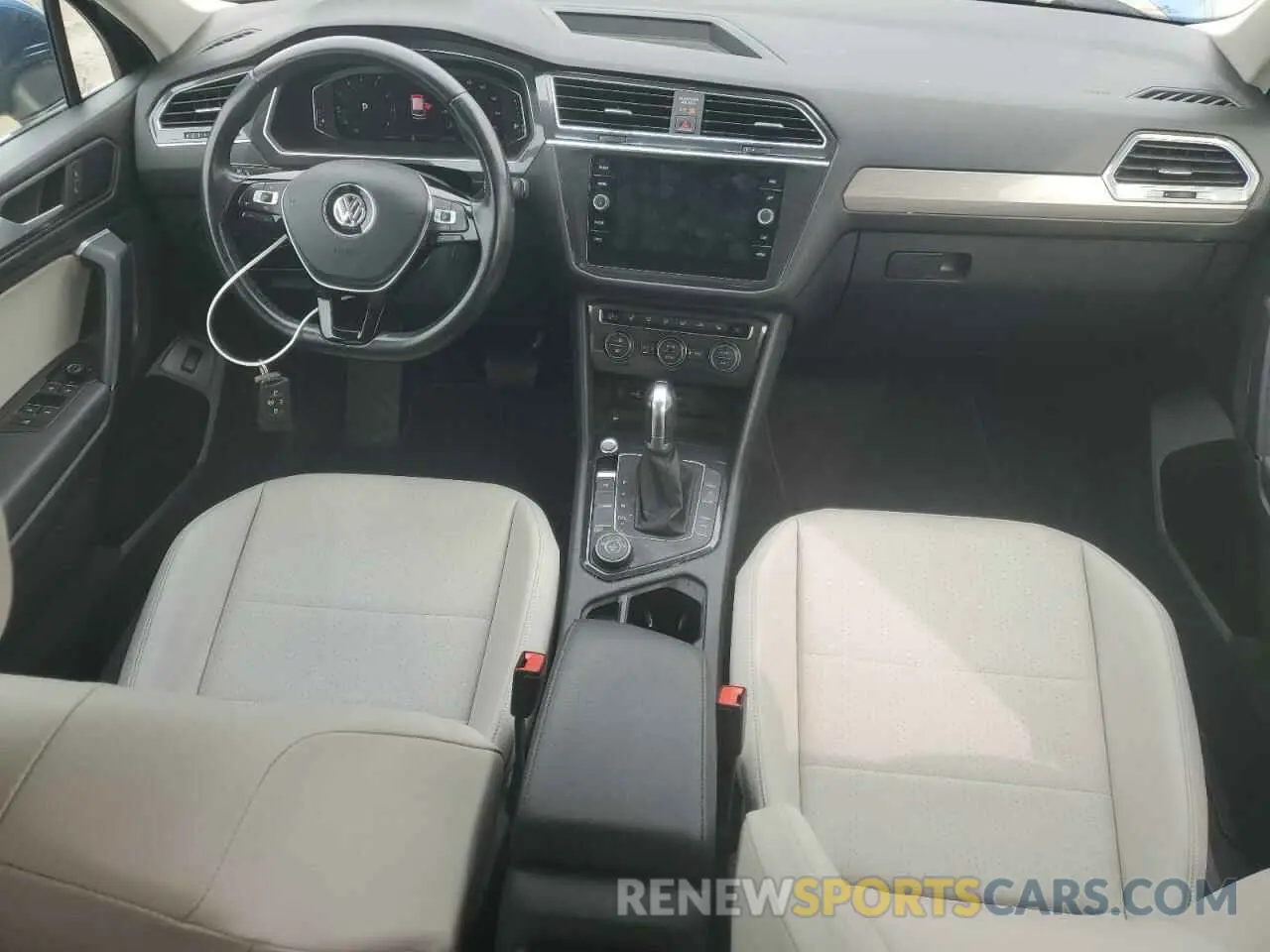 8 Photograph of a damaged car 3VV2B7AX0KM165734 VOLKSWAGEN TIGUAN 2019