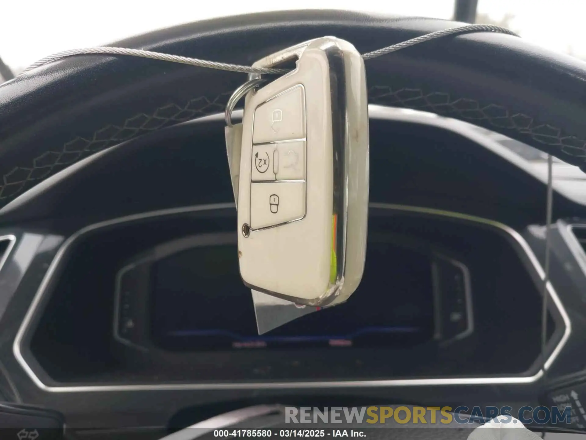 11 Photograph of a damaged car 3VV2B7AX0KM186146 VOLKSWAGEN TIGUAN 2019
