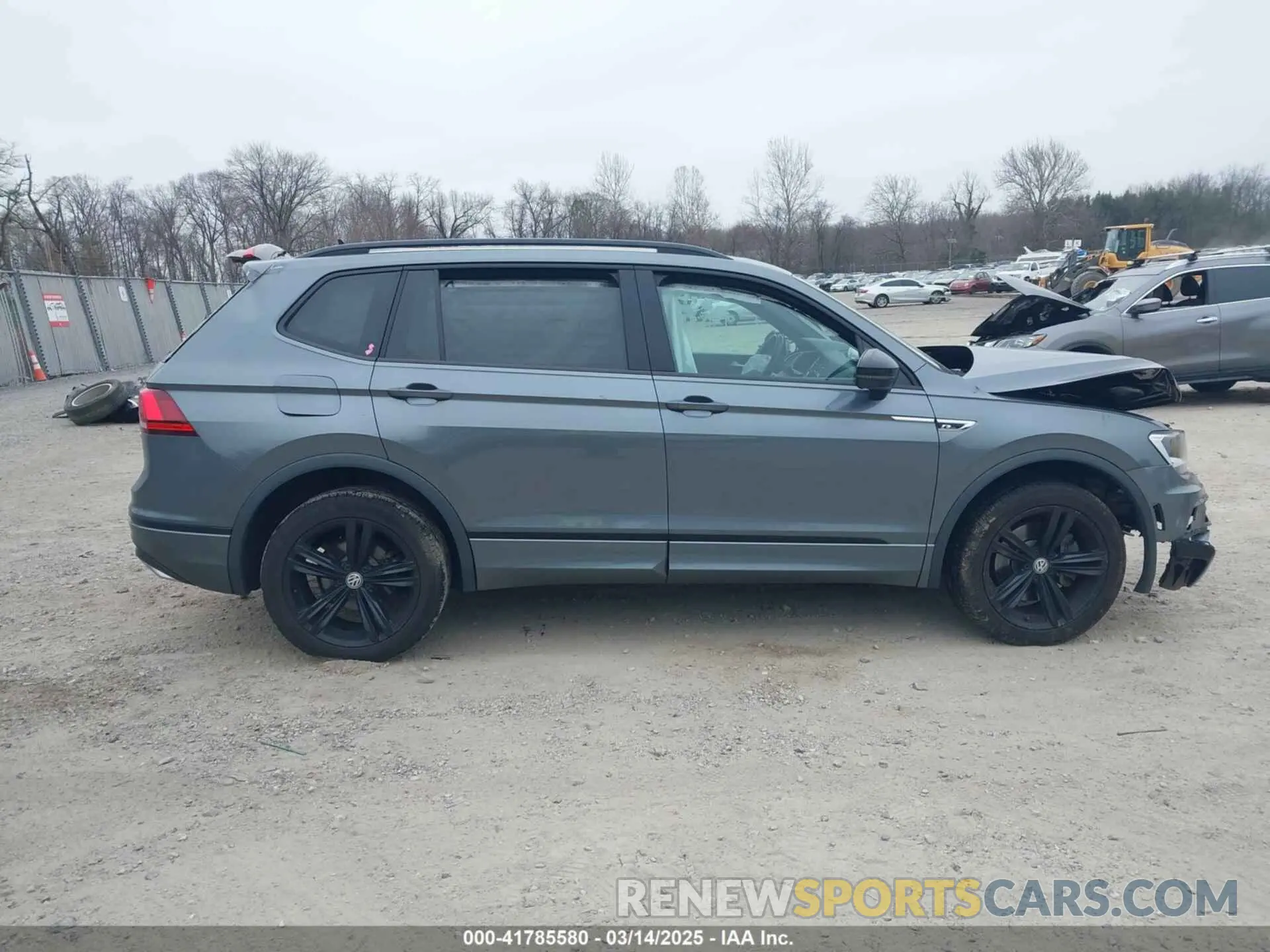 13 Photograph of a damaged car 3VV2B7AX0KM186146 VOLKSWAGEN TIGUAN 2019
