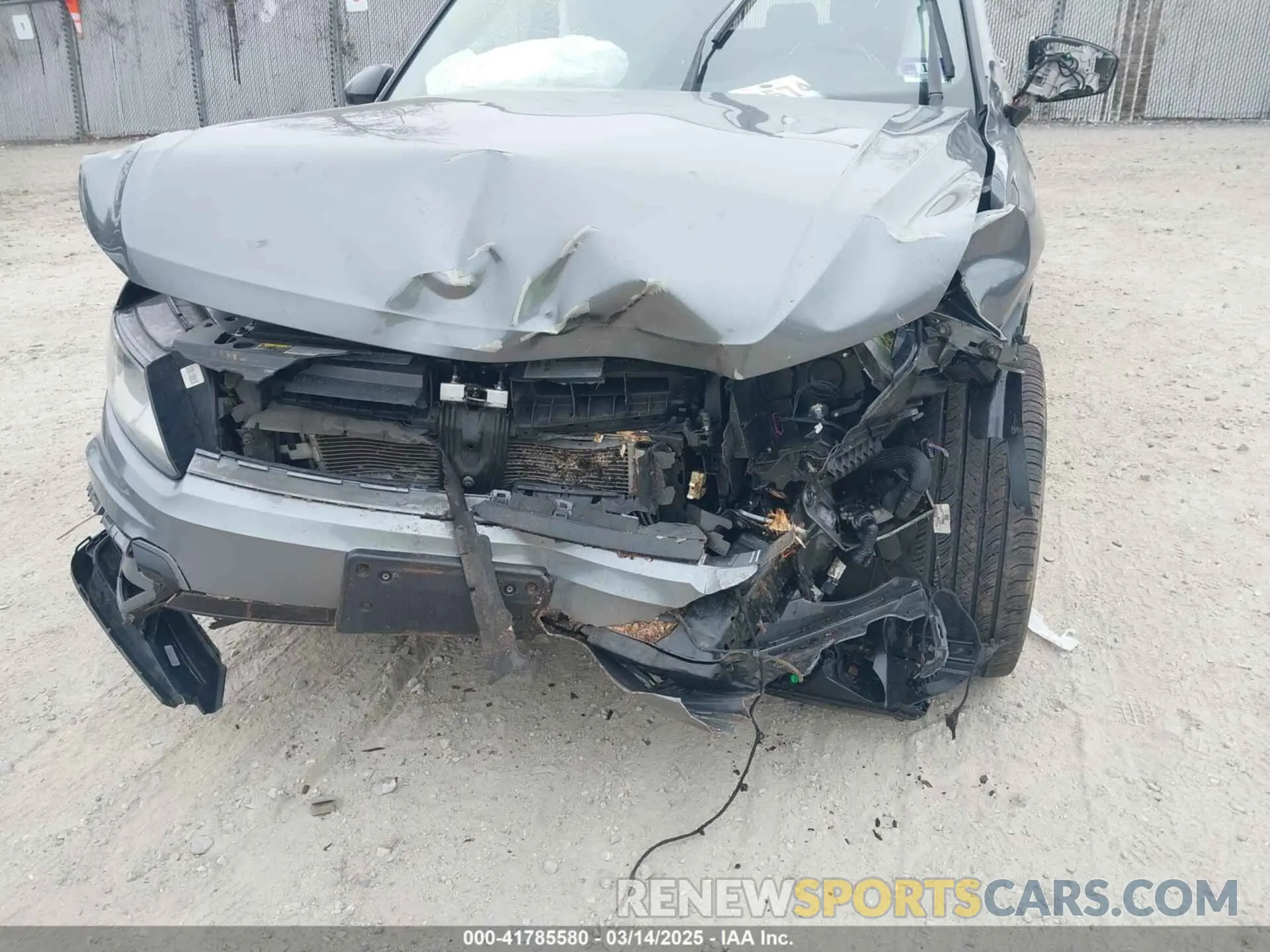 17 Photograph of a damaged car 3VV2B7AX0KM186146 VOLKSWAGEN TIGUAN 2019