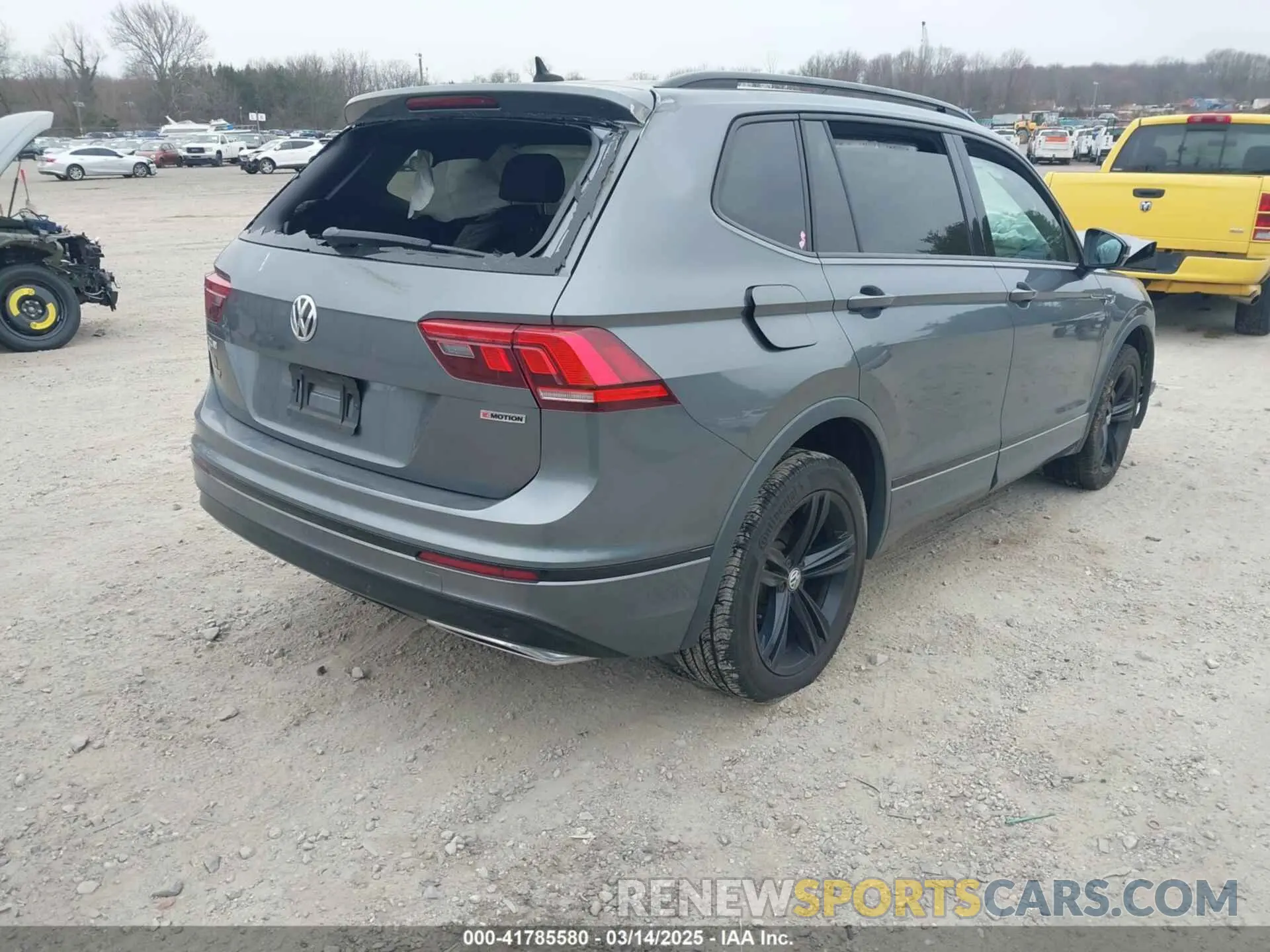 4 Photograph of a damaged car 3VV2B7AX0KM186146 VOLKSWAGEN TIGUAN 2019