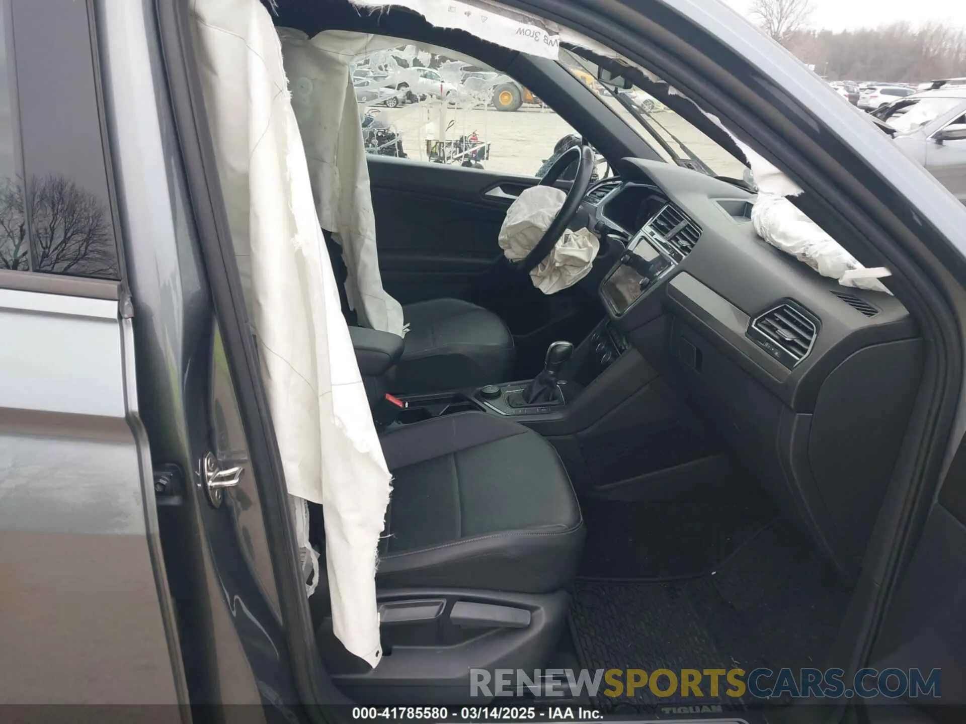 5 Photograph of a damaged car 3VV2B7AX0KM186146 VOLKSWAGEN TIGUAN 2019