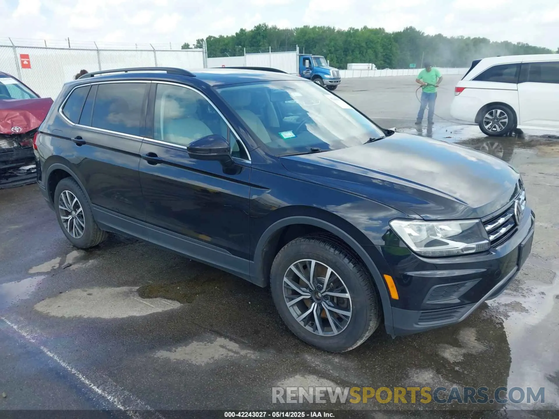 1 Photograph of a damaged car 3VV2B7AX0KM189726 VOLKSWAGEN TIGUAN 2019