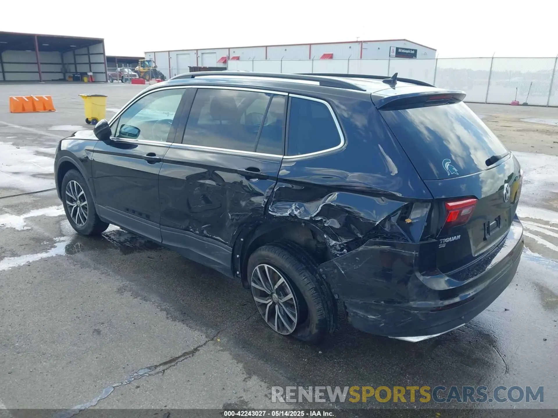 3 Photograph of a damaged car 3VV2B7AX0KM189726 VOLKSWAGEN TIGUAN 2019