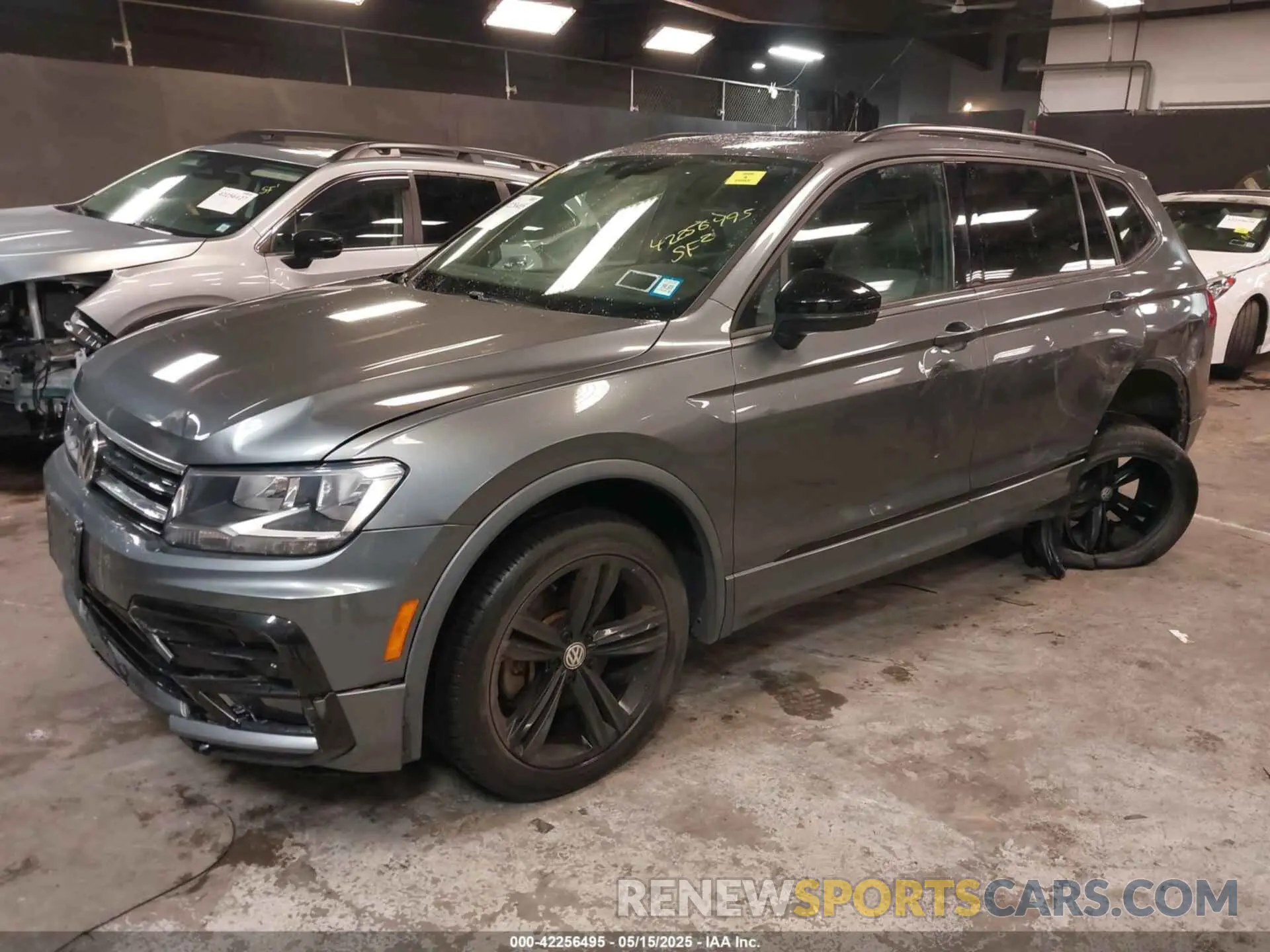 2 Photograph of a damaged car 3VV2B7AX0KM191637 VOLKSWAGEN TIGUAN 2019