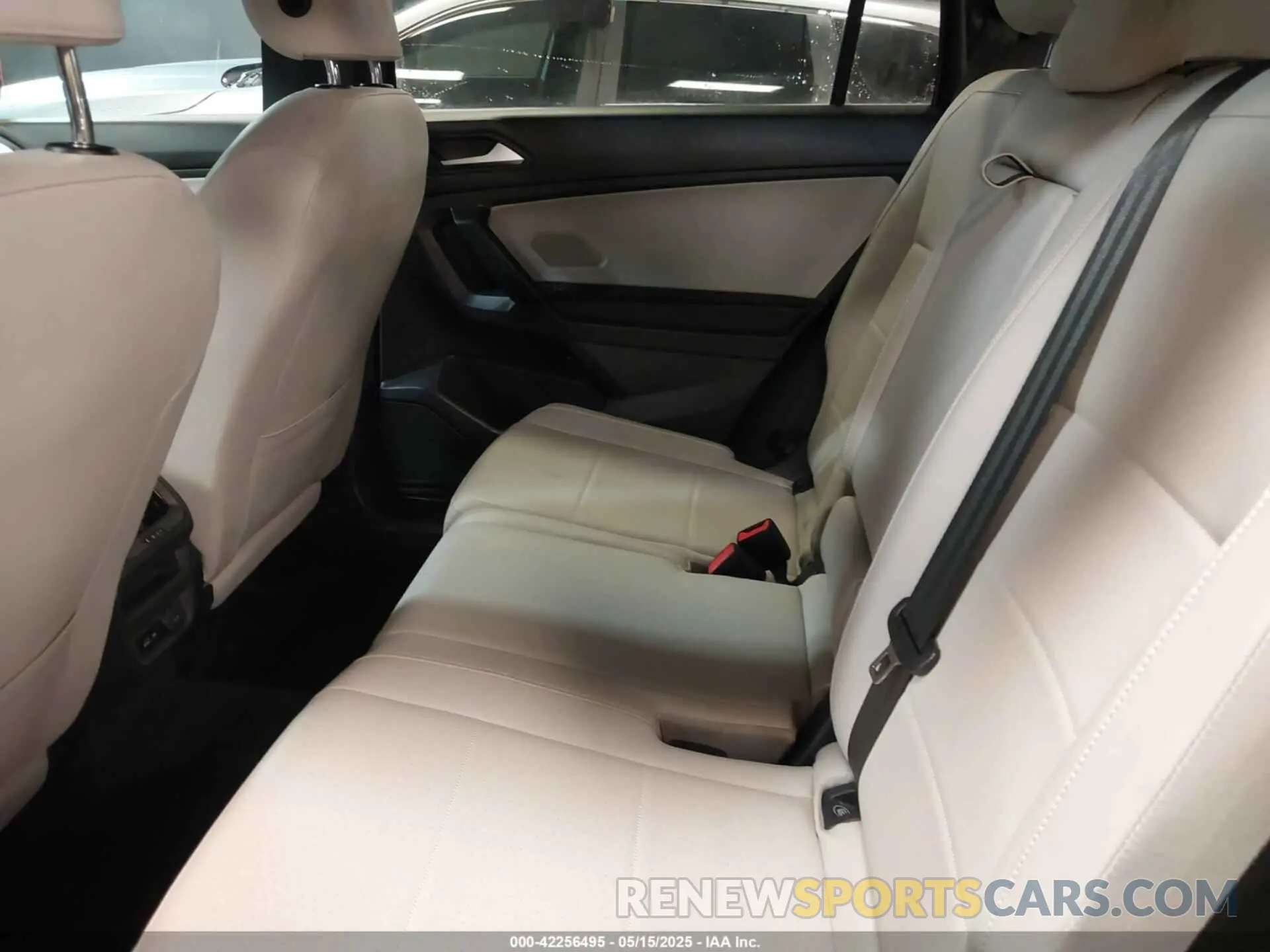8 Photograph of a damaged car 3VV2B7AX0KM191637 VOLKSWAGEN TIGUAN 2019