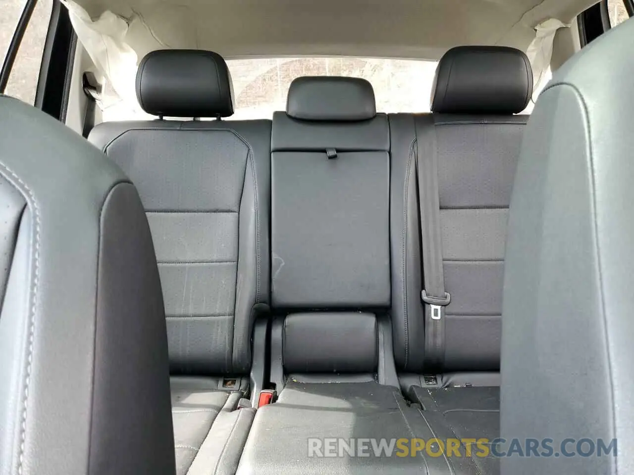 10 Photograph of a damaged car 3VV2B7AX1KM076075 VOLKSWAGEN TIGUAN 2019