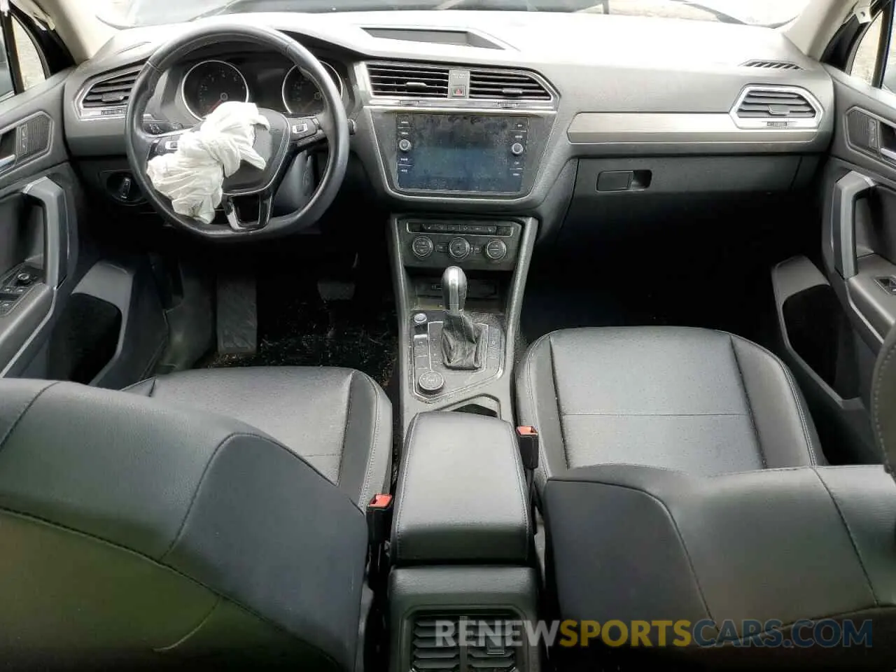 8 Photograph of a damaged car 3VV2B7AX1KM076075 VOLKSWAGEN TIGUAN 2019