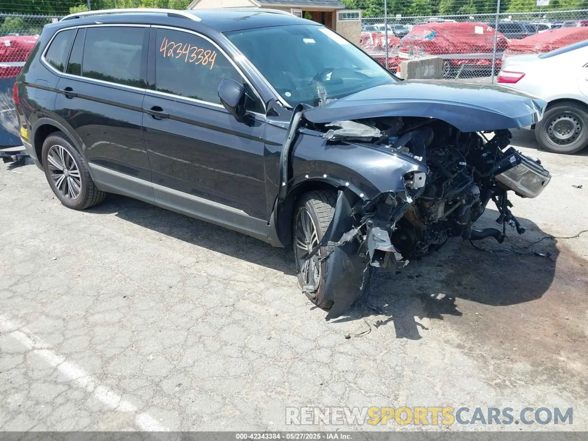 1 Photograph of a damaged car 3VV2B7AX1KM083608 VOLKSWAGEN TIGUAN 2019