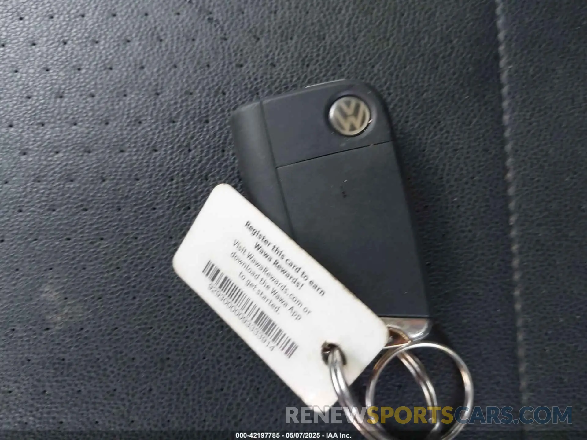 11 Photograph of a damaged car 3VV2B7AX1KM085794 VOLKSWAGEN TIGUAN 2019