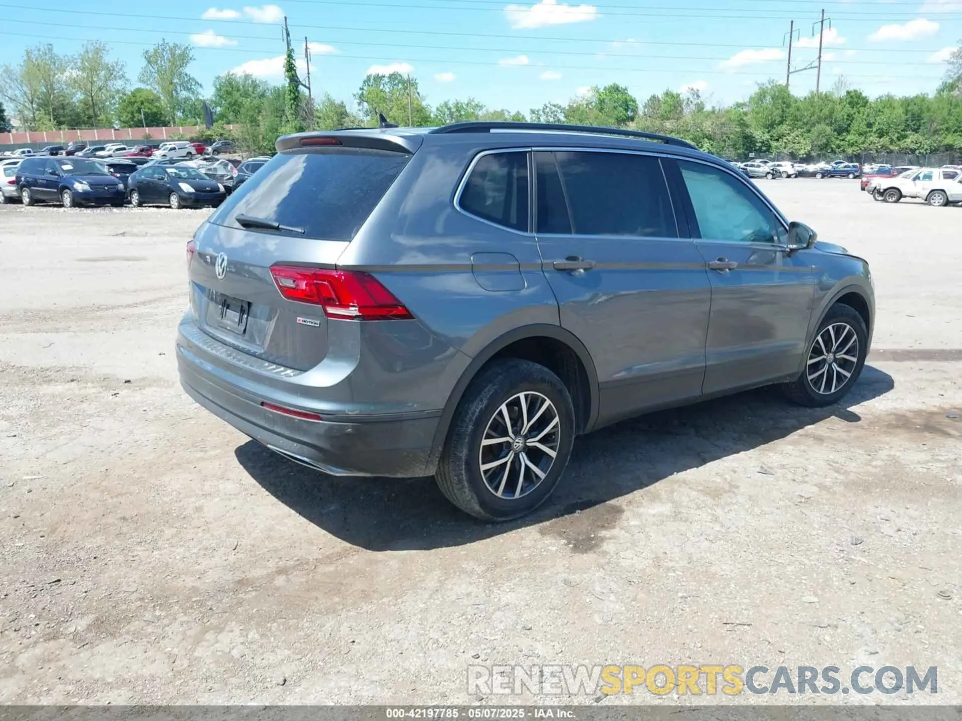 4 Photograph of a damaged car 3VV2B7AX1KM085794 VOLKSWAGEN TIGUAN 2019