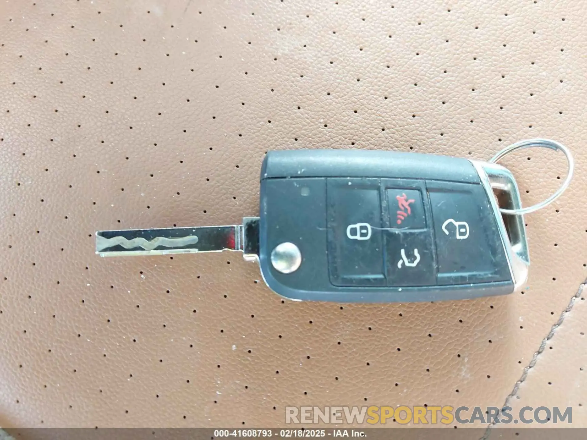 11 Photograph of a damaged car 3VV2B7AX1KM152751 VOLKSWAGEN TIGUAN 2019