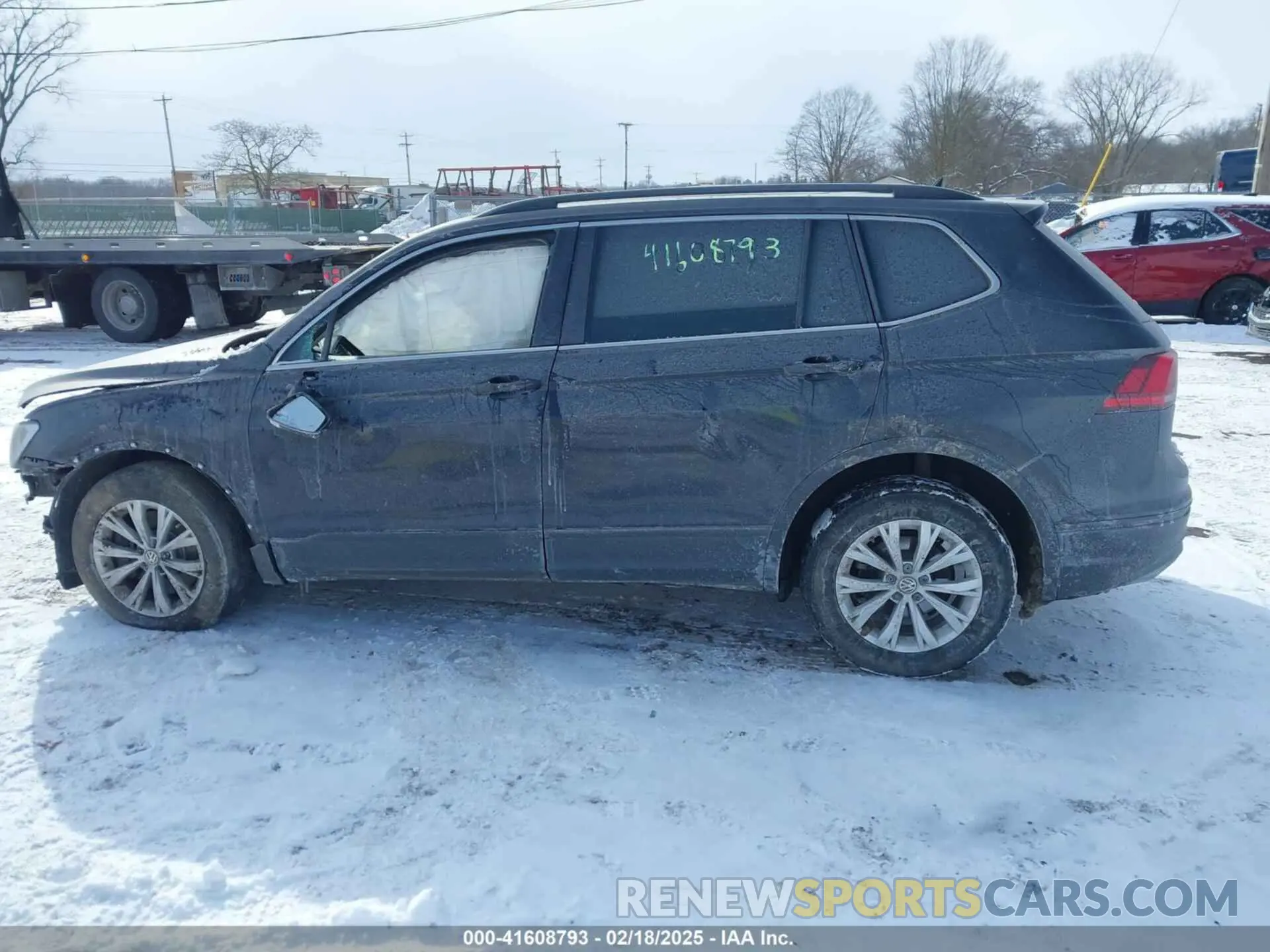 14 Photograph of a damaged car 3VV2B7AX1KM152751 VOLKSWAGEN TIGUAN 2019