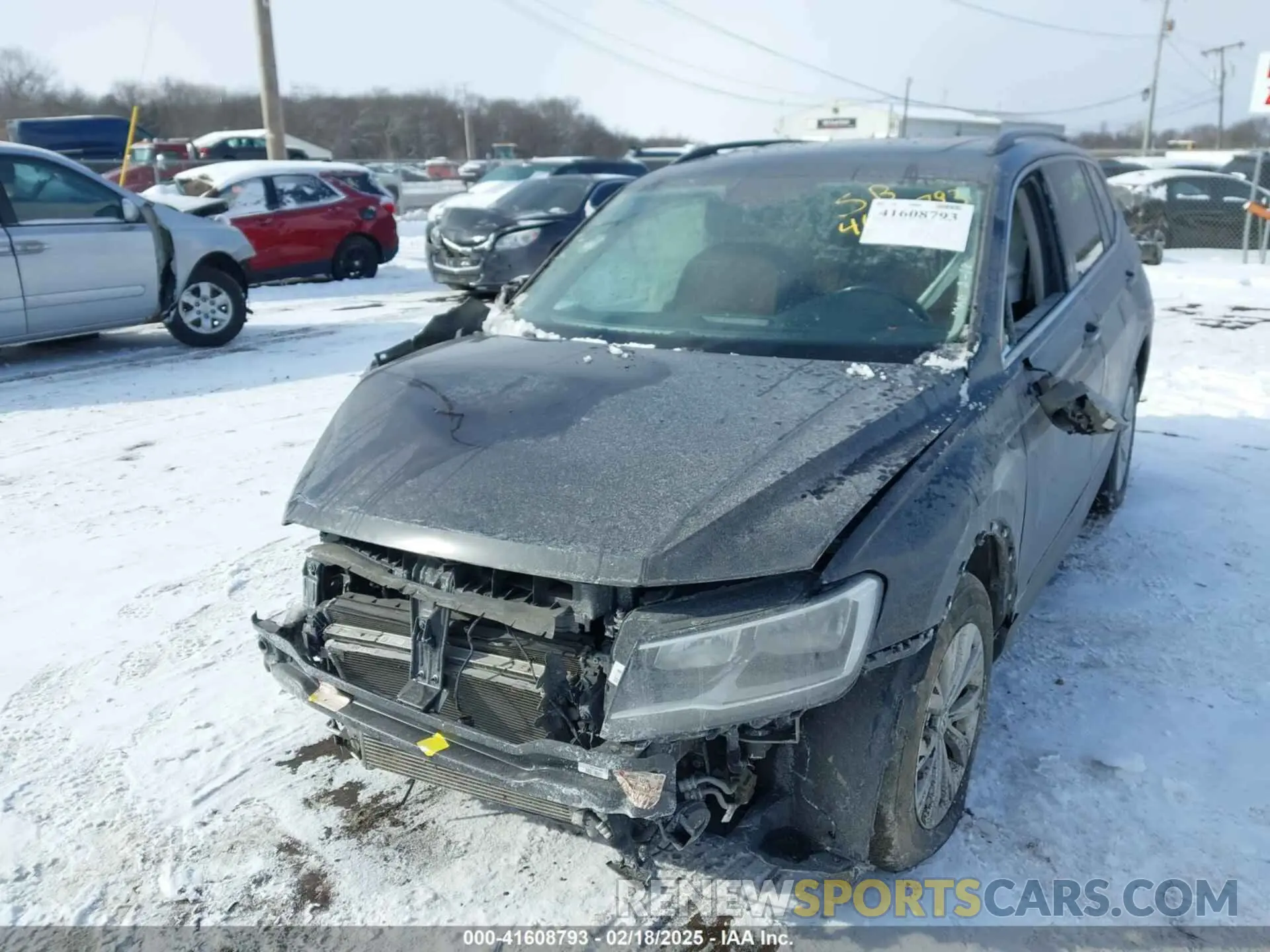 2 Photograph of a damaged car 3VV2B7AX1KM152751 VOLKSWAGEN TIGUAN 2019
