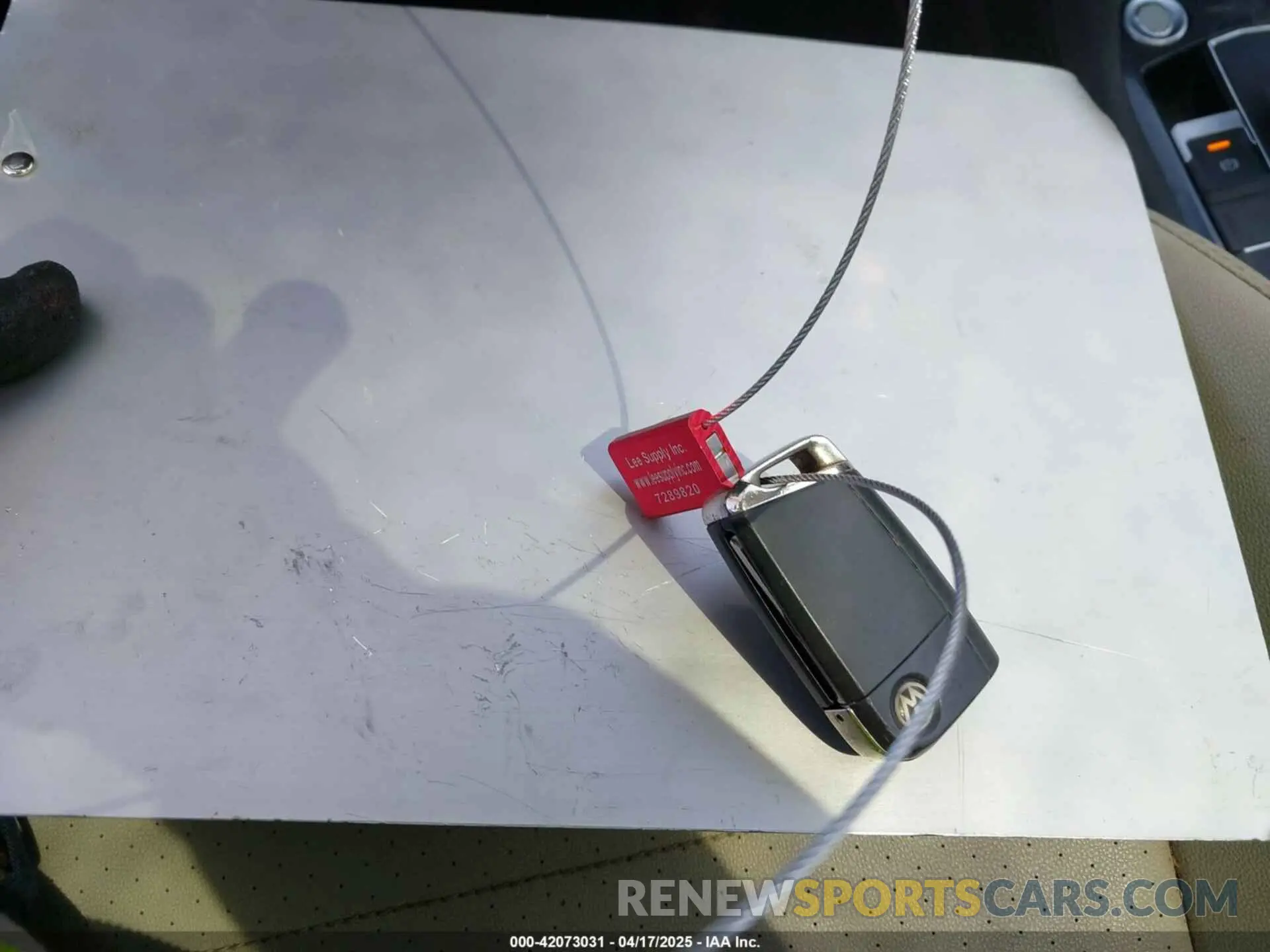 11 Photograph of a damaged car 3VV2B7AX1KM158582 VOLKSWAGEN TIGUAN 2019