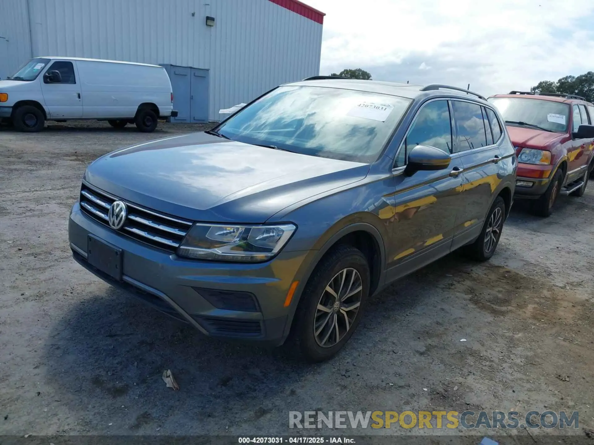 2 Photograph of a damaged car 3VV2B7AX1KM158582 VOLKSWAGEN TIGUAN 2019