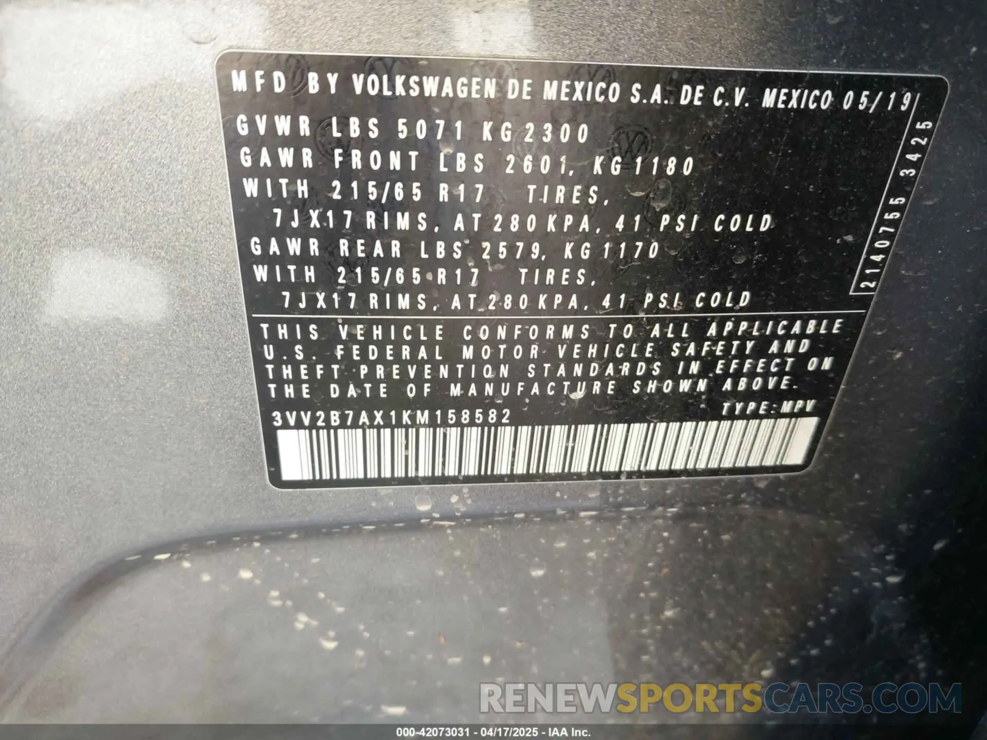9 Photograph of a damaged car 3VV2B7AX1KM158582 VOLKSWAGEN TIGUAN 2019