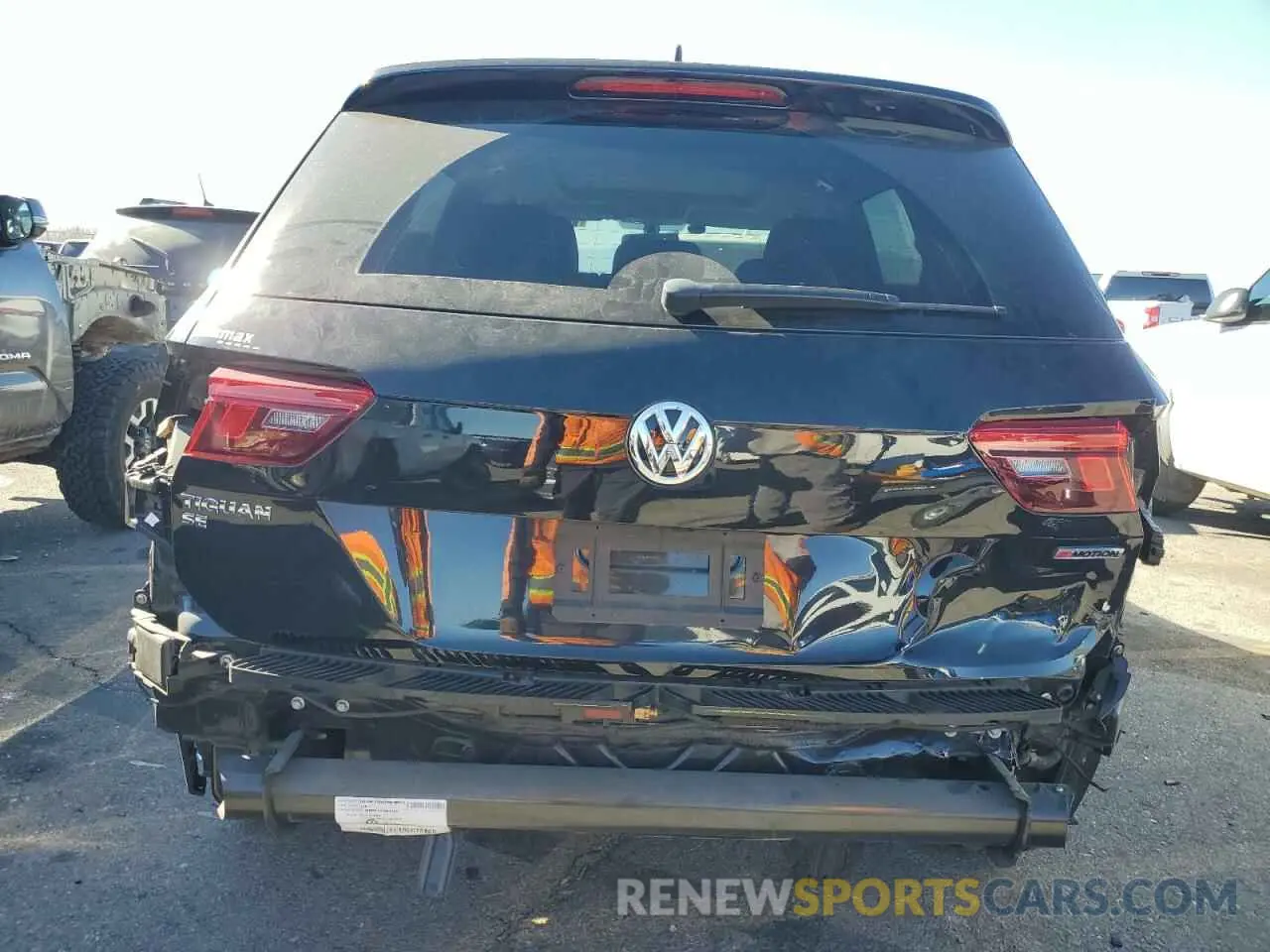 6 Photograph of a damaged car 3VV2B7AX1KM173499 VOLKSWAGEN TIGUAN 2019