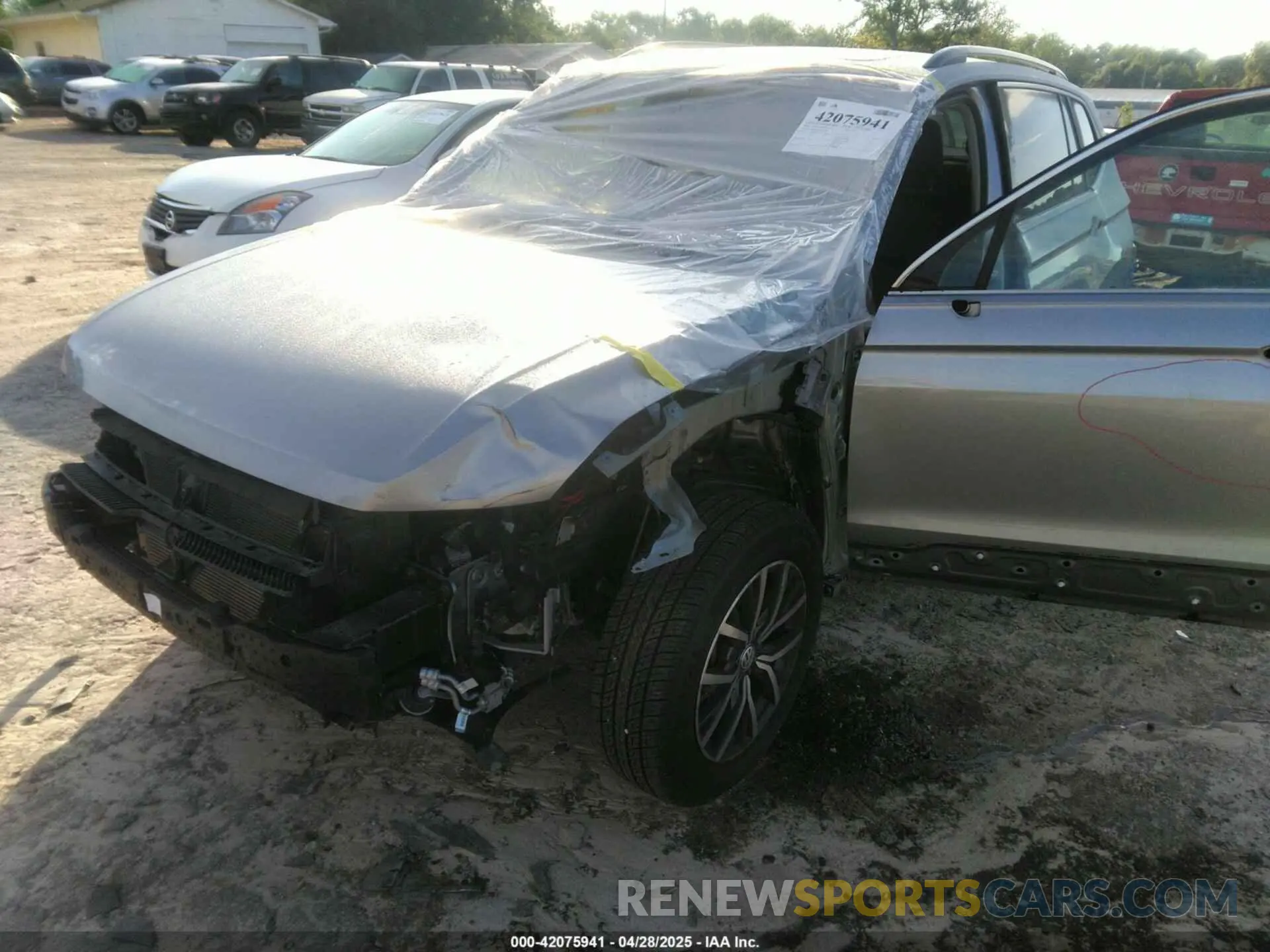 6 Photograph of a damaged car 3VV2B7AX1KM188293 VOLKSWAGEN TIGUAN 2019