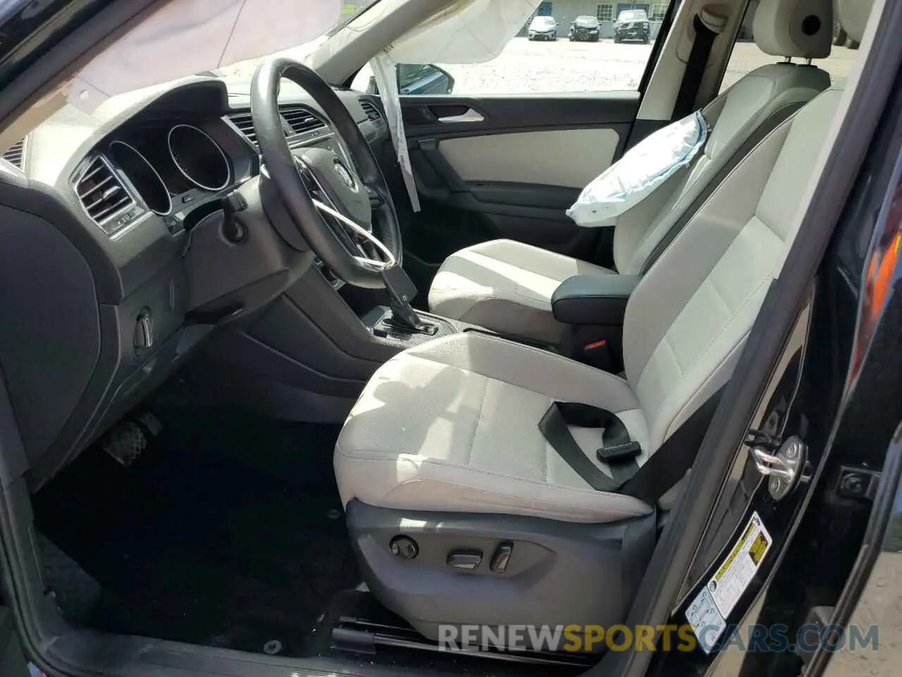 7 Photograph of a damaged car 3VV2B7AX2KM004155 VOLKSWAGEN TIGUAN 2019