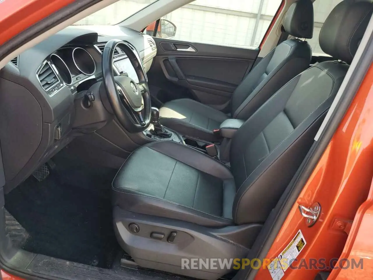 7 Photograph of a damaged car 3VV2B7AX2KM055543 VOLKSWAGEN TIGUAN 2019