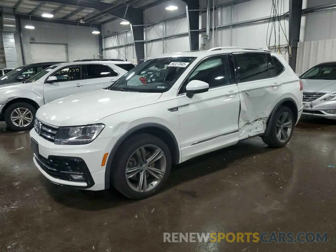 1 Photograph of a damaged car 3VV2B7AX2KM058779 VOLKSWAGEN TIGUAN 2019