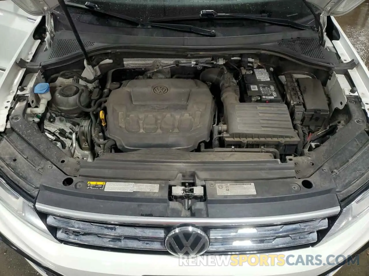 12 Photograph of a damaged car 3VV2B7AX2KM058779 VOLKSWAGEN TIGUAN 2019