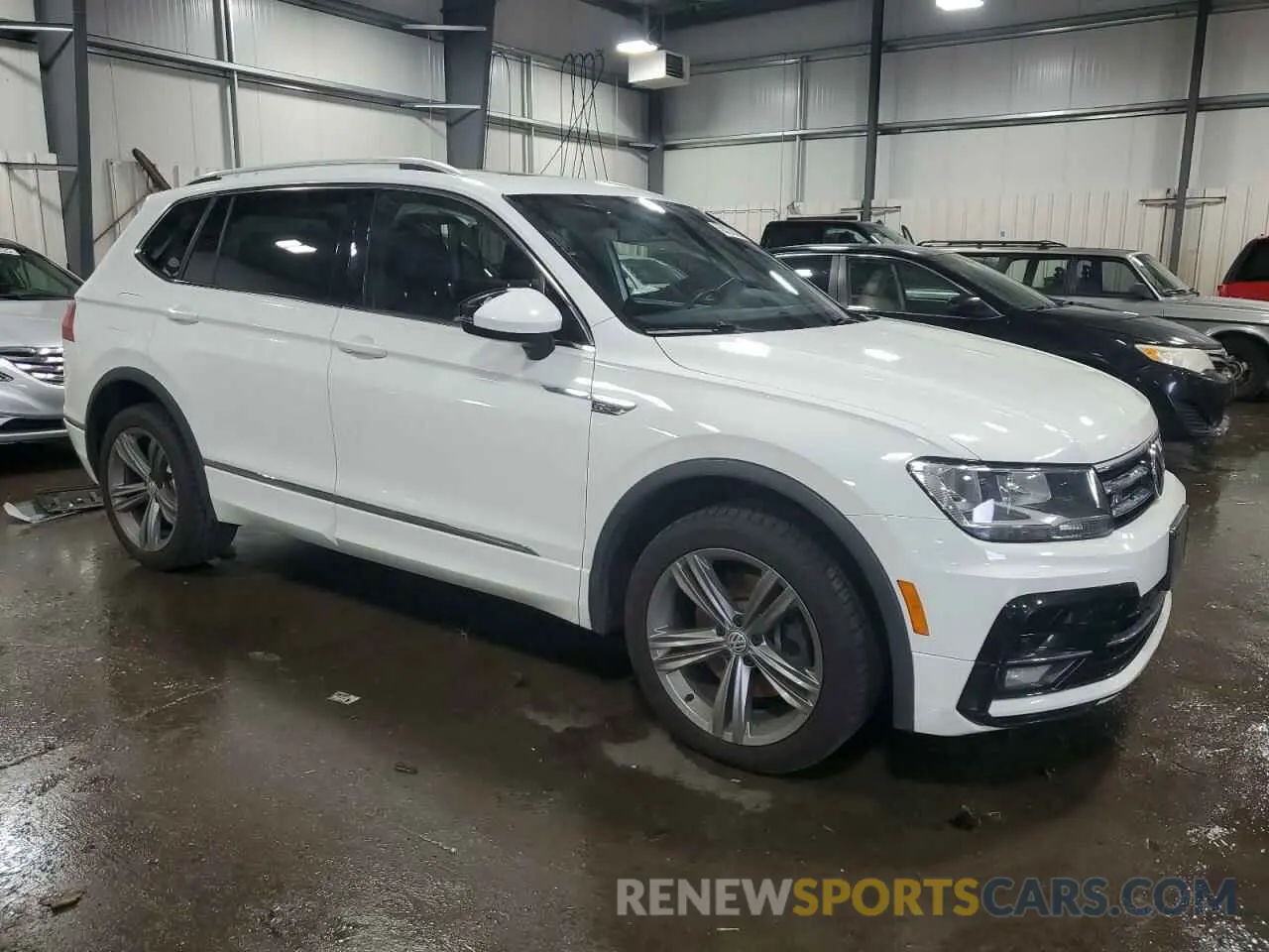 4 Photograph of a damaged car 3VV2B7AX2KM058779 VOLKSWAGEN TIGUAN 2019