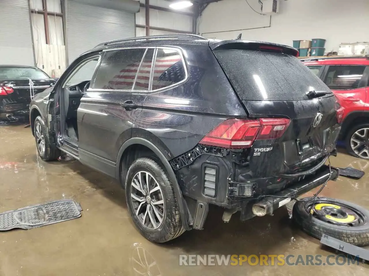 2 Photograph of a damaged car 3VV2B7AX2KM087151 VOLKSWAGEN TIGUAN 2019