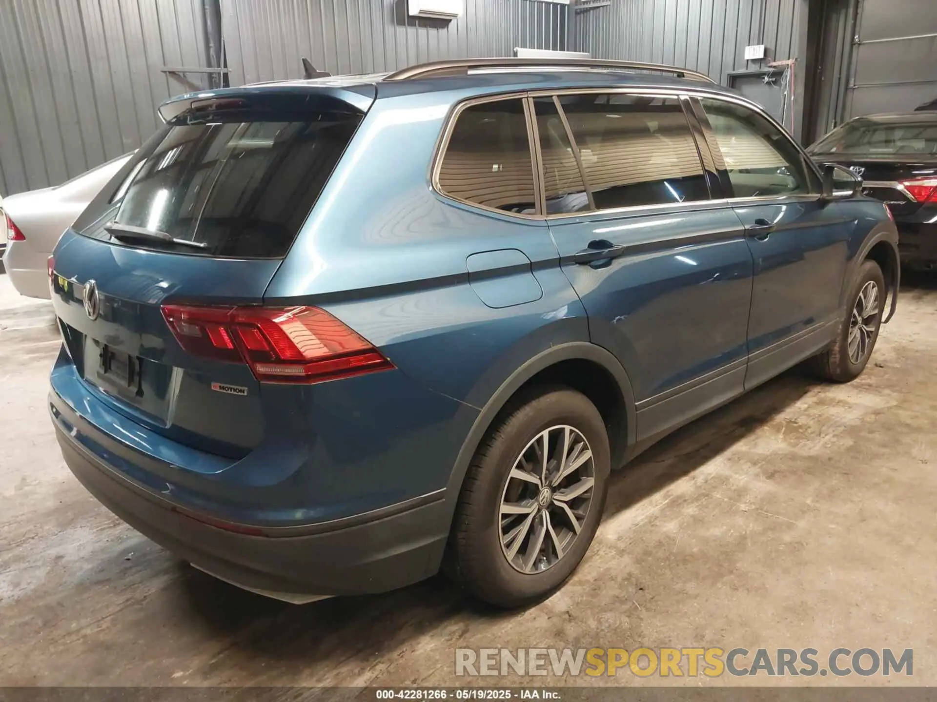 4 Photograph of a damaged car 3VV2B7AX2KM132136 VOLKSWAGEN TIGUAN 2019