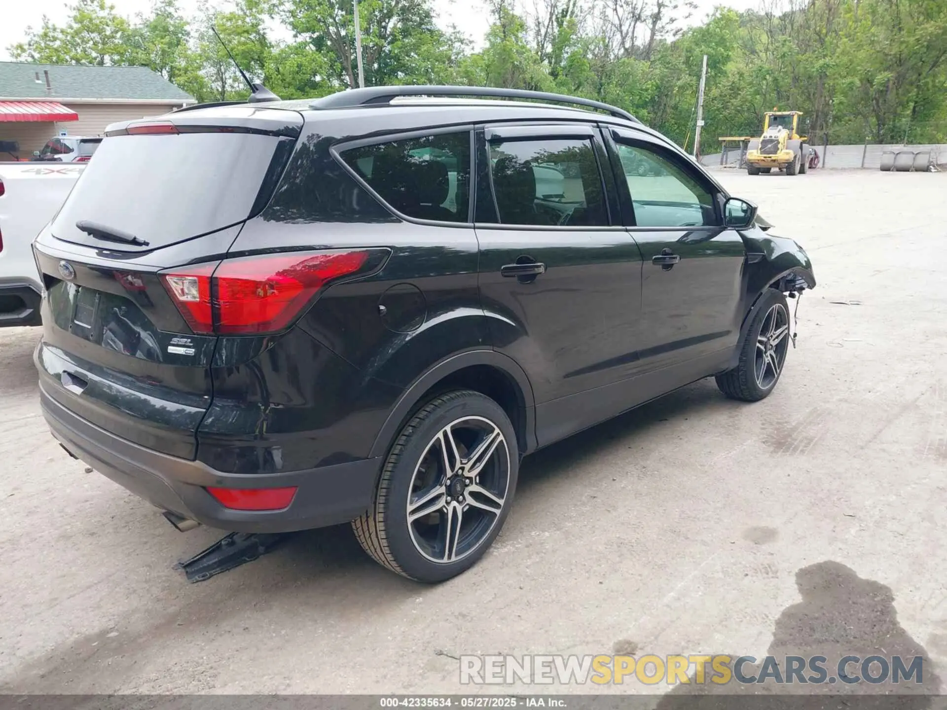 4 Photograph of a damaged car 3VV2B7AX2KM137403 VOLKSWAGEN TIGUAN 2019