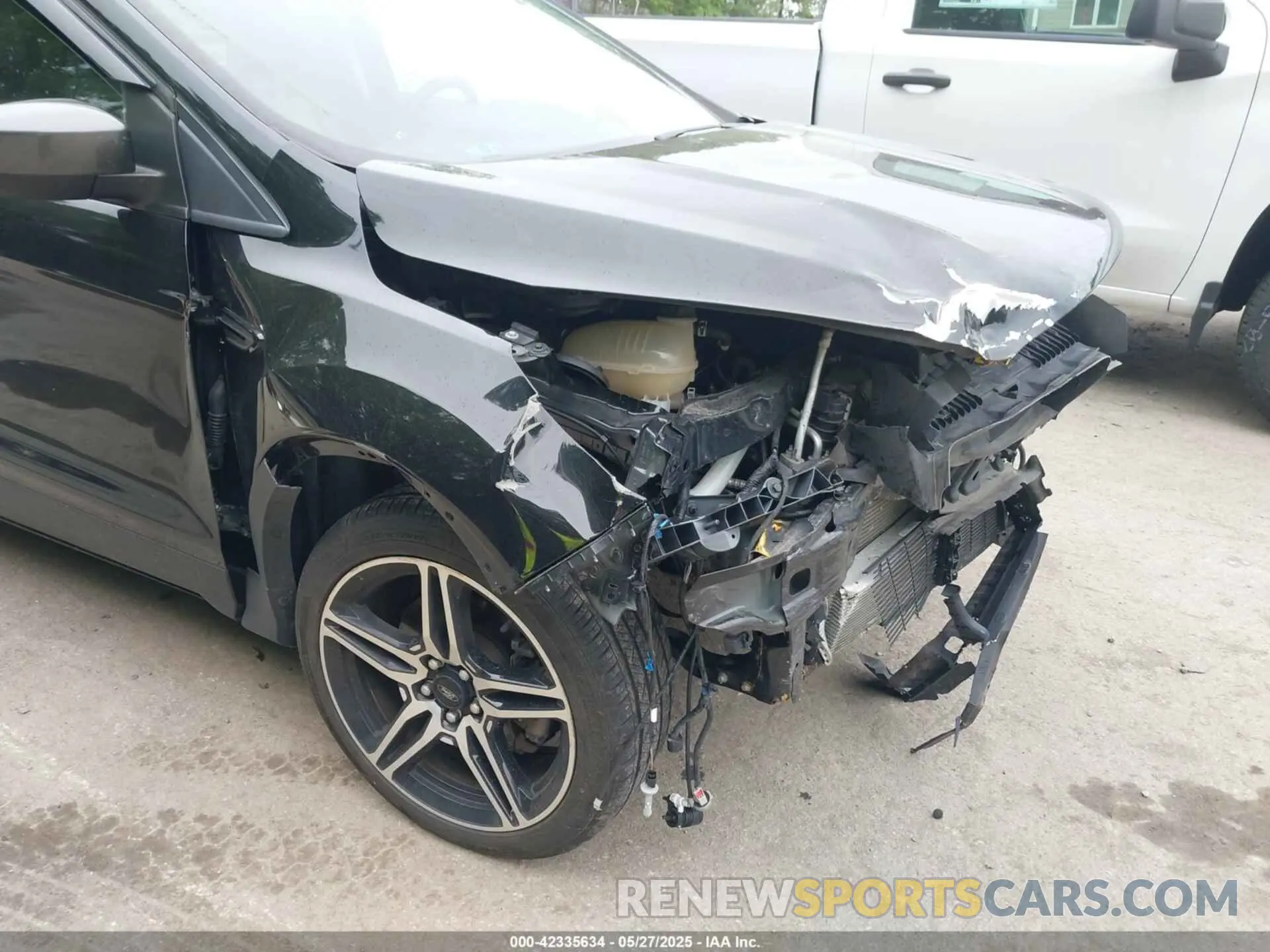 6 Photograph of a damaged car 3VV2B7AX2KM137403 VOLKSWAGEN TIGUAN 2019