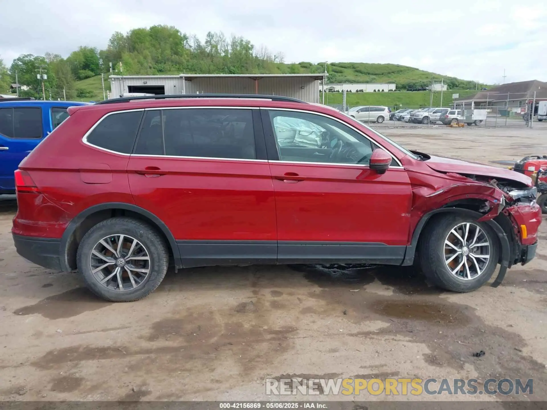 13 Photograph of a damaged car 3VV2B7AX2KM139166 VOLKSWAGEN TIGUAN 2019
