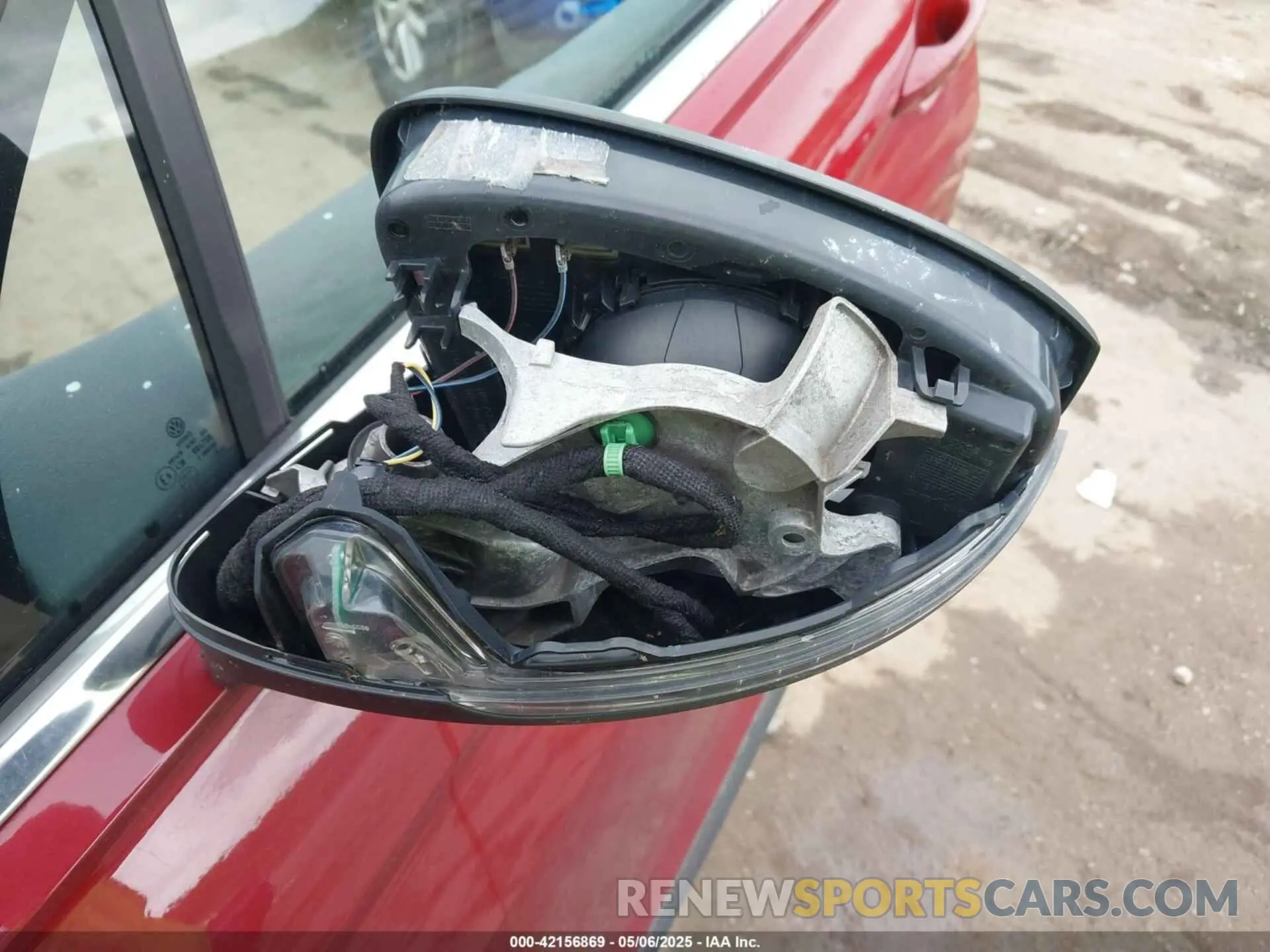 21 Photograph of a damaged car 3VV2B7AX2KM139166 VOLKSWAGEN TIGUAN 2019
