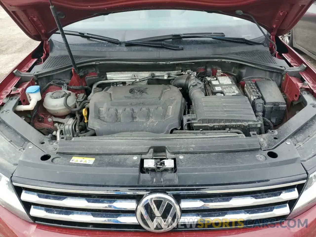 12 Photograph of a damaged car 3VV2B7AX2KM162124 VOLKSWAGEN TIGUAN 2019