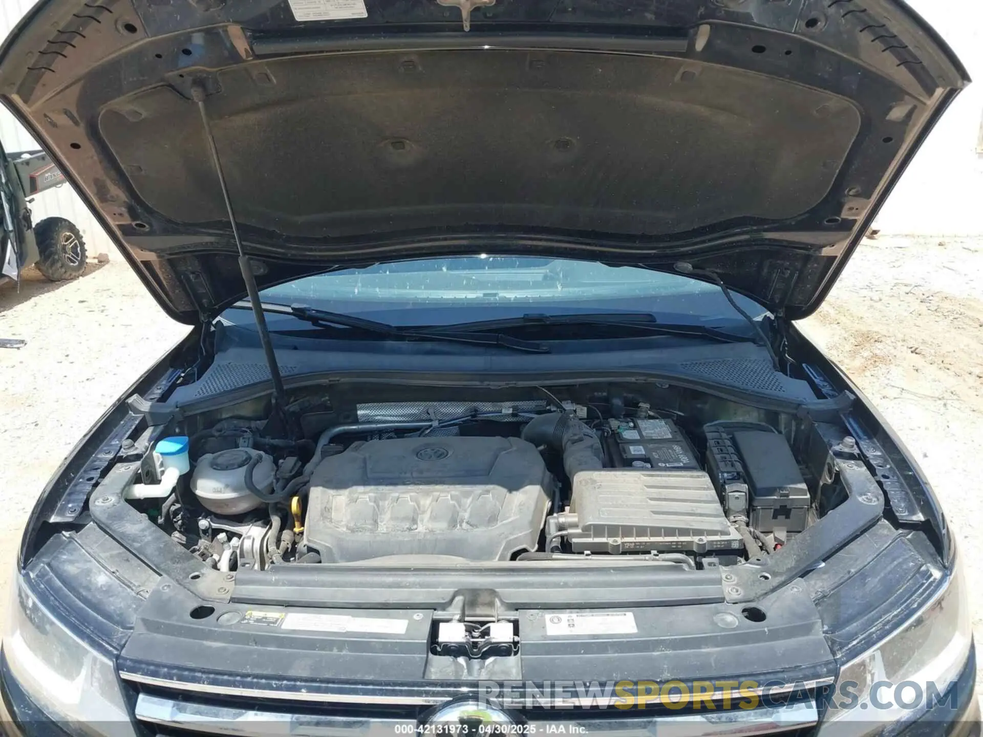 10 Photograph of a damaged car 3VV2B7AX2KM176931 VOLKSWAGEN TIGUAN 2019