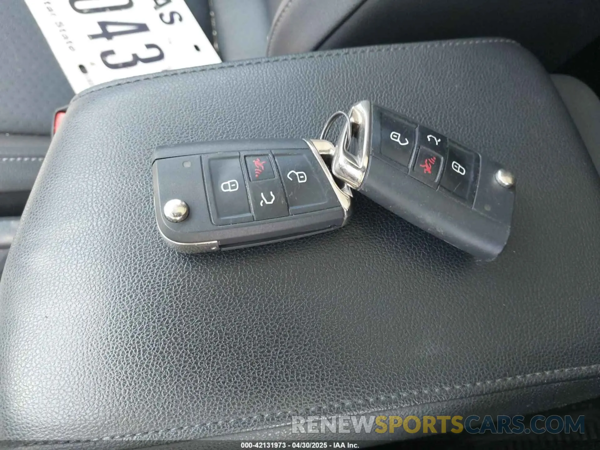 11 Photograph of a damaged car 3VV2B7AX2KM176931 VOLKSWAGEN TIGUAN 2019