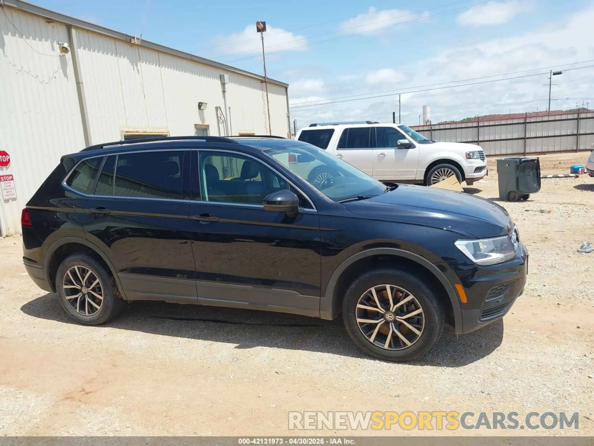 13 Photograph of a damaged car 3VV2B7AX2KM176931 VOLKSWAGEN TIGUAN 2019