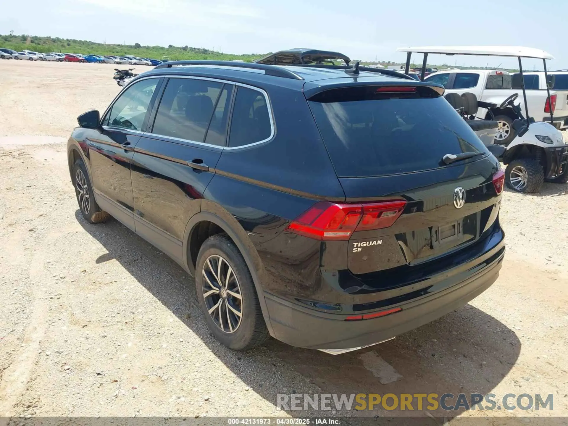 3 Photograph of a damaged car 3VV2B7AX2KM176931 VOLKSWAGEN TIGUAN 2019